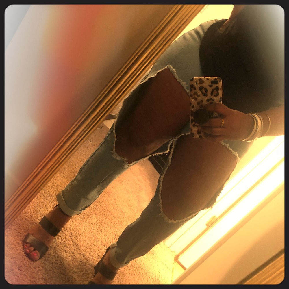 Distressed jean